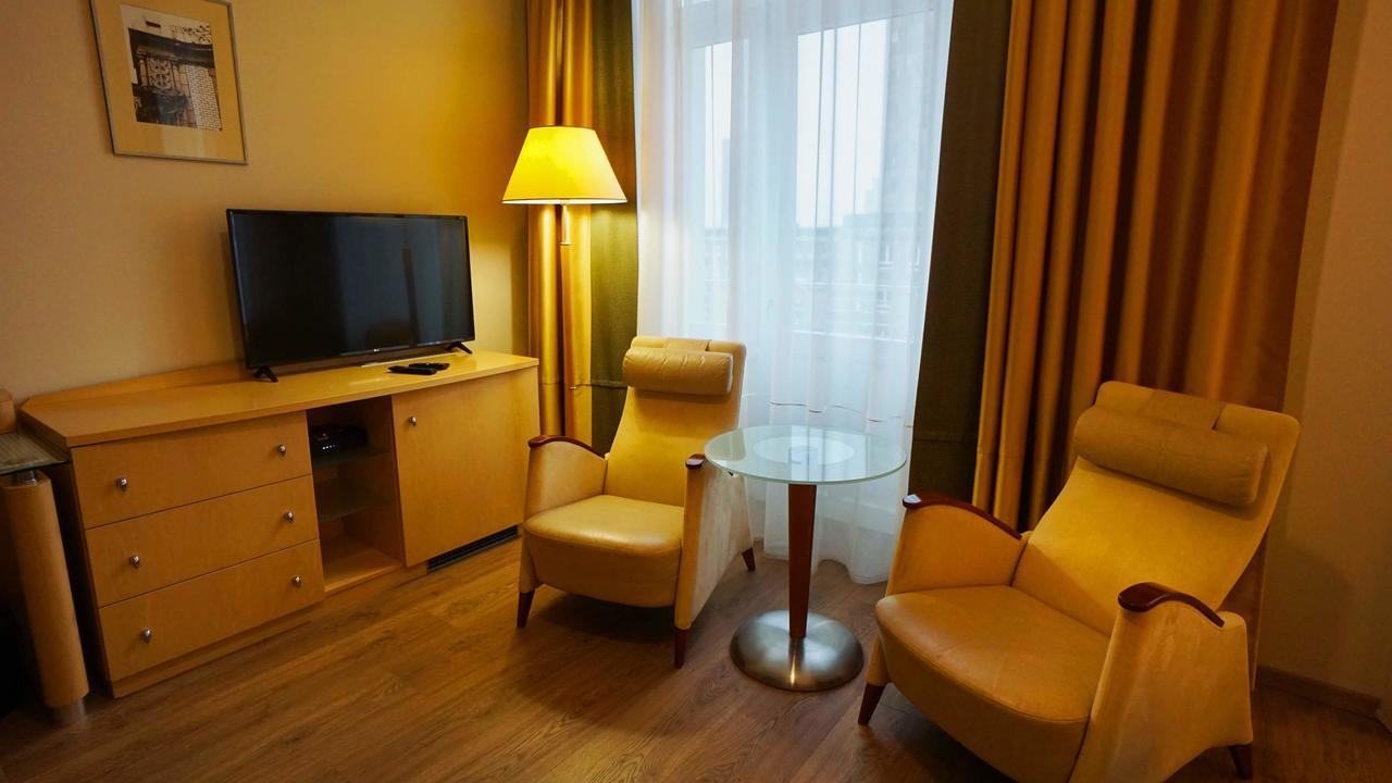 Brass Suites Lodz  Luaran gambar