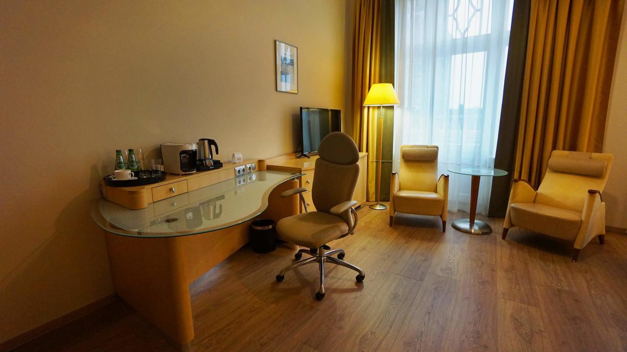 Brass Suites Lodz  Luaran gambar