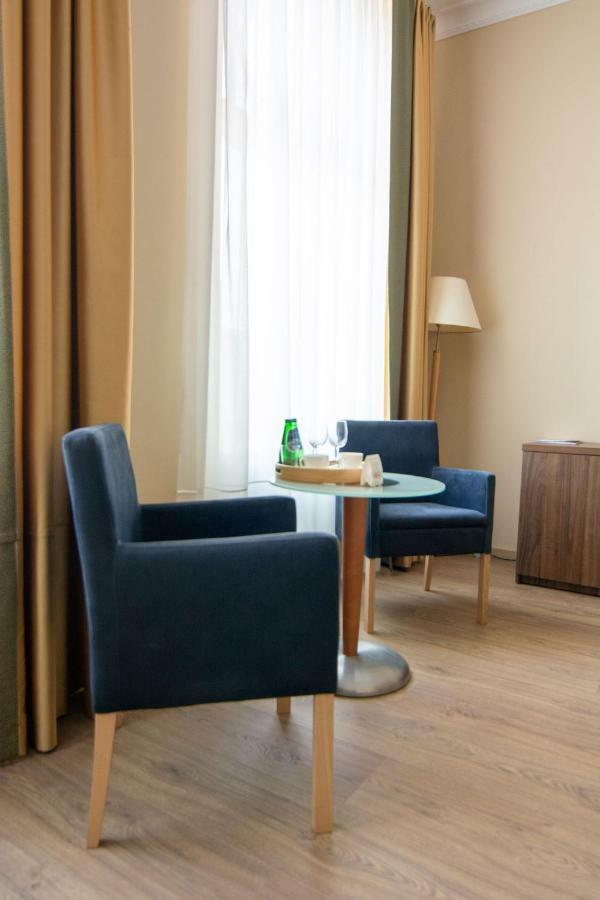 Brass Suites Lodz  Luaran gambar